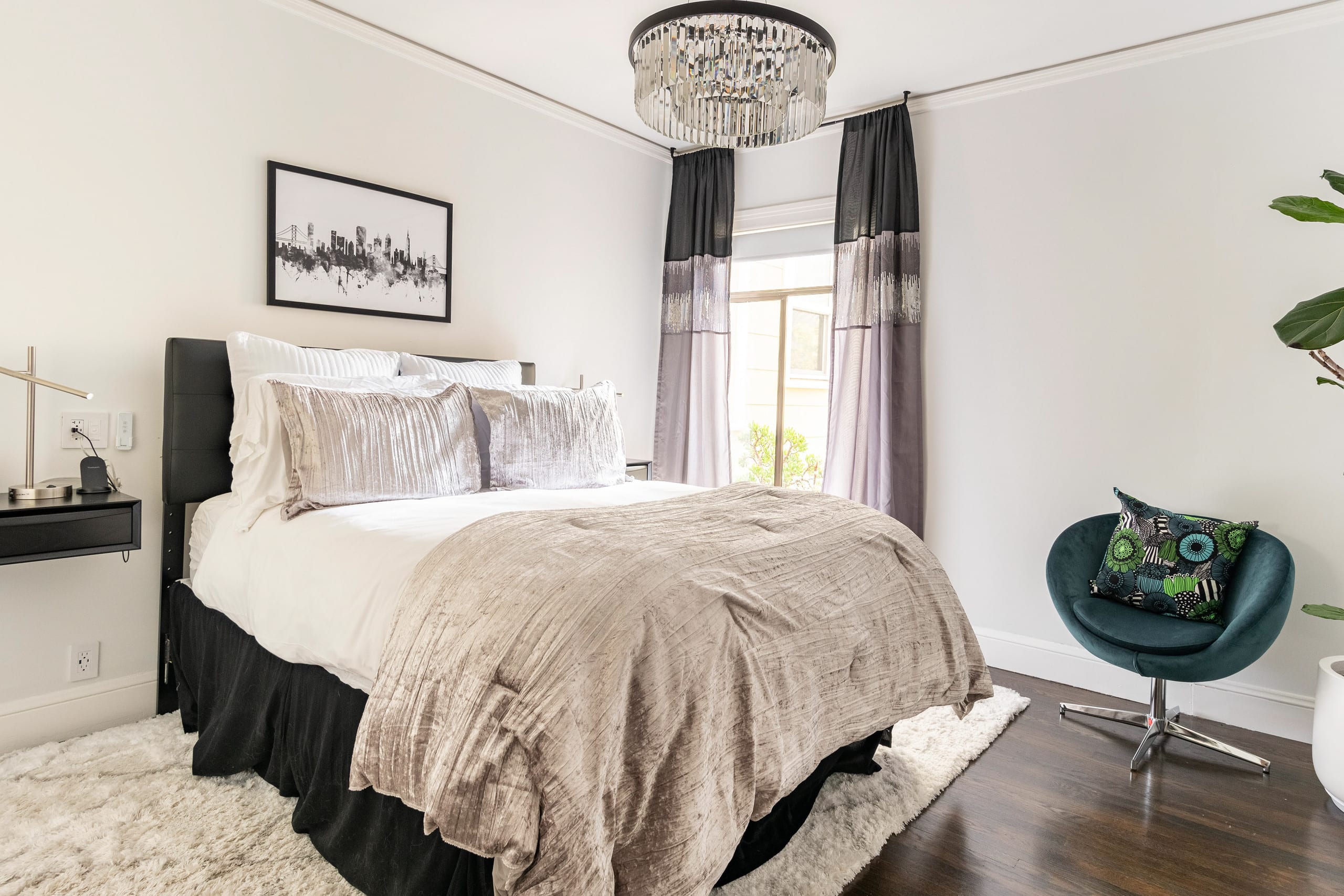 Condo in San Francisco · ★4.95 · 3 bedrooms · 4 beds · 2.5 baths - Image 30