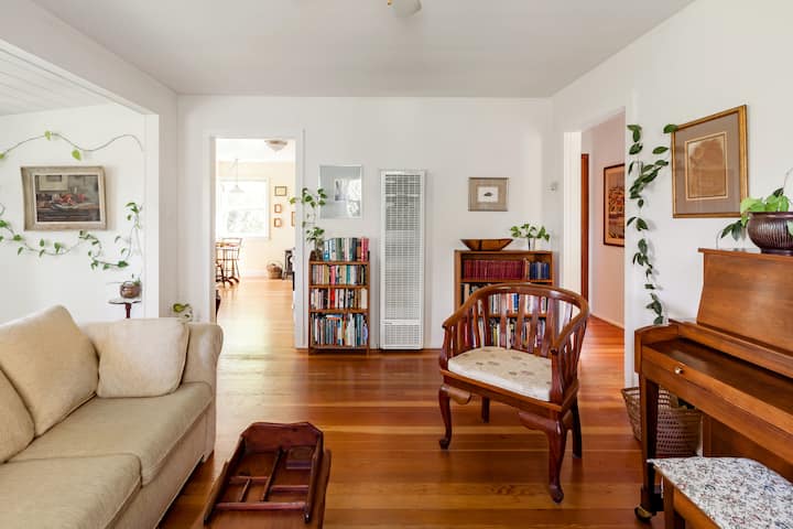 Wine/apple Country Cottage, Centrally Located - Sebastopol, CA