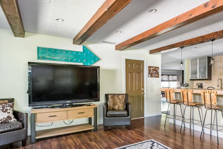 Beautiful Family Home, One level, Open Floor Plan