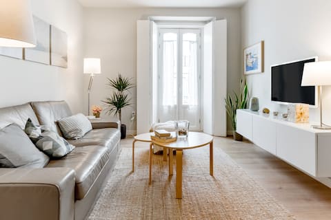 New Luxurious apartment in heart of Cadiz