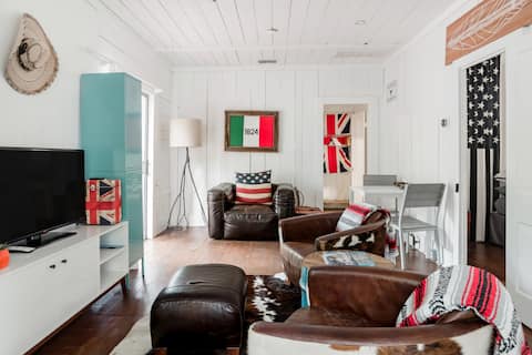 Top Airbnb: The Austin Texas House South Congress Stay and Enjoy in Bouldin Creek