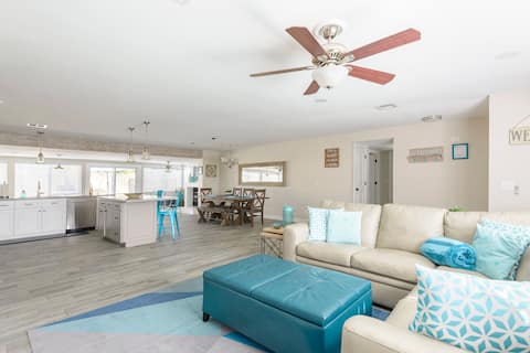 Popular Airbnb listing: Hot Tub, Pool, Putting Green Near Kierland in Paradise Valley