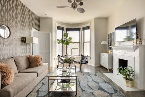 Bright, Modern Apartment in a Vintage Greystone