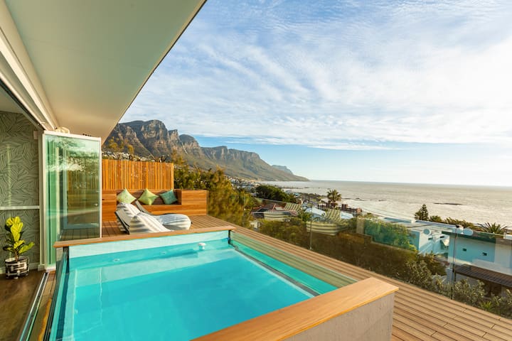 Luxurious Spacious 2 Pool Villa Sea Views nr Beach