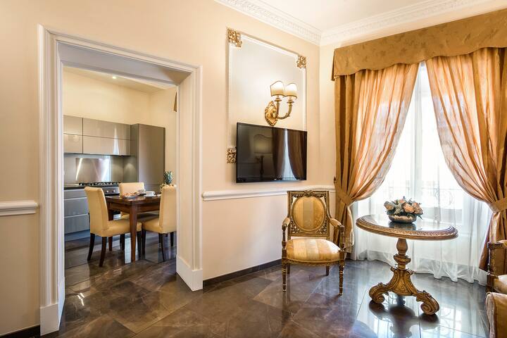 Luxury 3BR Apartment near Spanish Steps gallery image 4