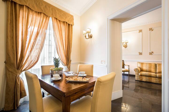 Luxury 3BR Apartment near Spanish Steps gallery image 5