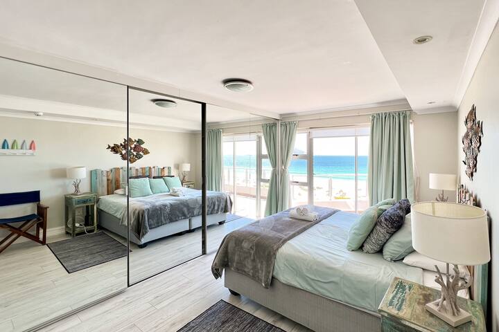 Beachfront Penthouse – Cape Town – Nautica 704 gallery image 2