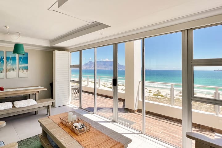 Beachfront Penthouse – Cape Town – Nautica 704