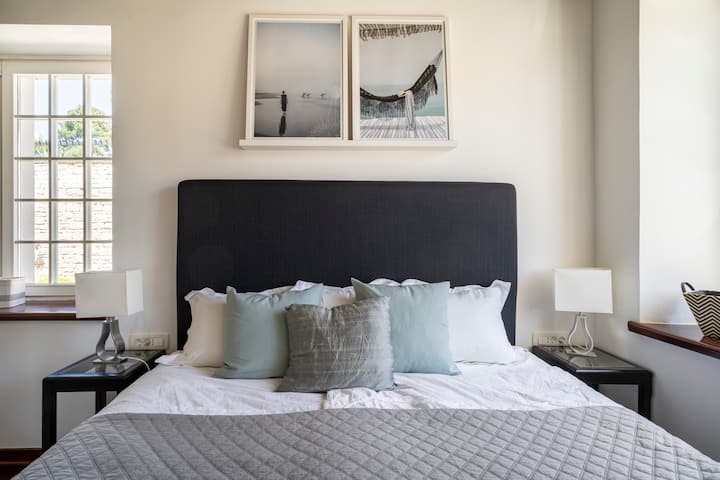 Sovrum 3, 
En kingsize-säng, 180 cm