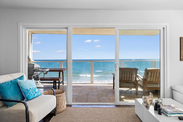 Ultra Premium High Tech Oceanfront Home