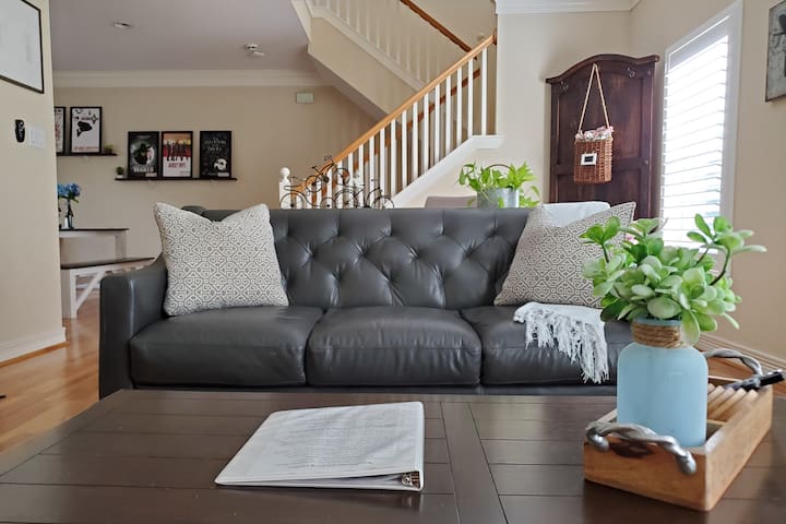 Charming Home in Heart of Uptown Dallas gallery image 3