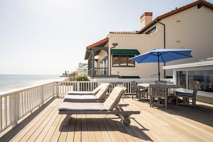 Shabby Chic Malibu On the Water-
Sun Deck and Lounge