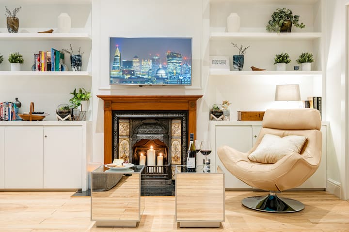 Chic Luxury, Private Garden Square, Air Con & Extras