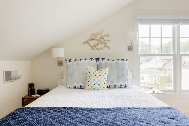  Our guest say it best "Everything was totally top quality, from bed linens and mattress, to the bathroom amenities." 