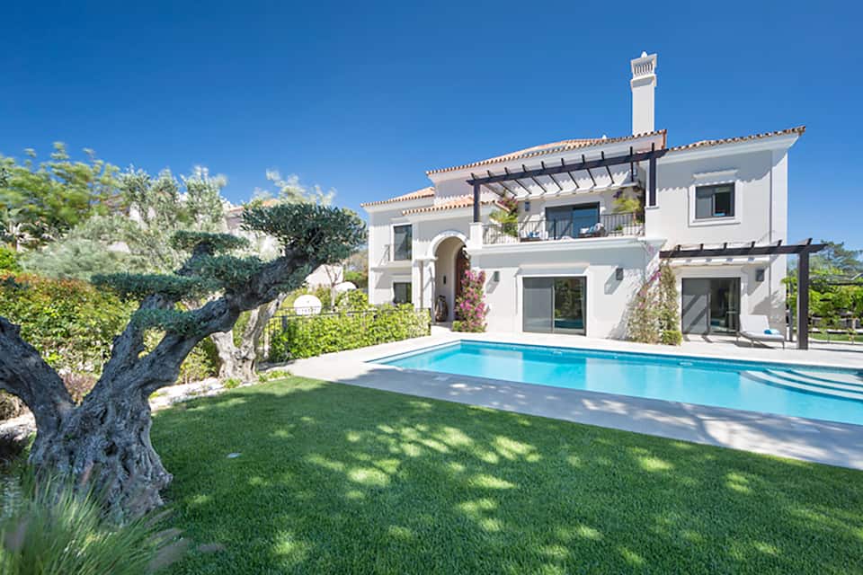 A white villa near Quinta do Lago beach, Almancil, Algarve, Portugal, photo 1 of 10