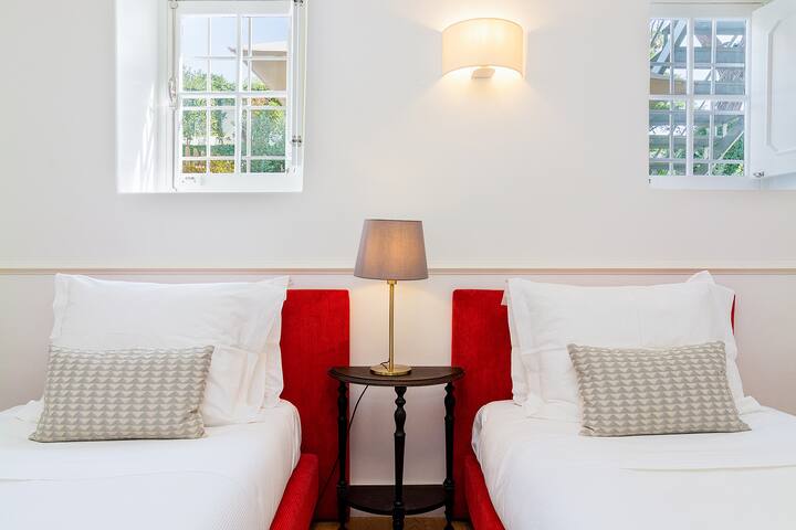 Private Apartment with Garden in a Superb Villa gallery image 5