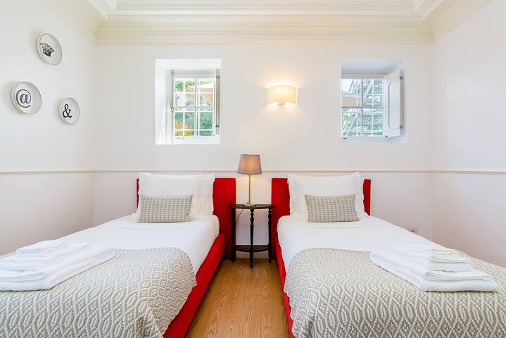 Private Apartment with Garden in a Superb Villa gallery image 2