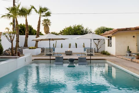 Airbnb Plus, Spanish Boho Retreat Large Pool/Spa