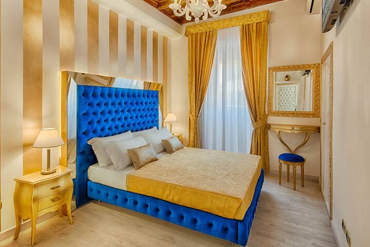 Trevi Fountain Royal Gold Apartment gallery image 4