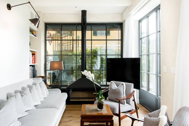 Gorgeous Villa with Postcard Views in Historical Florence gallery image 5