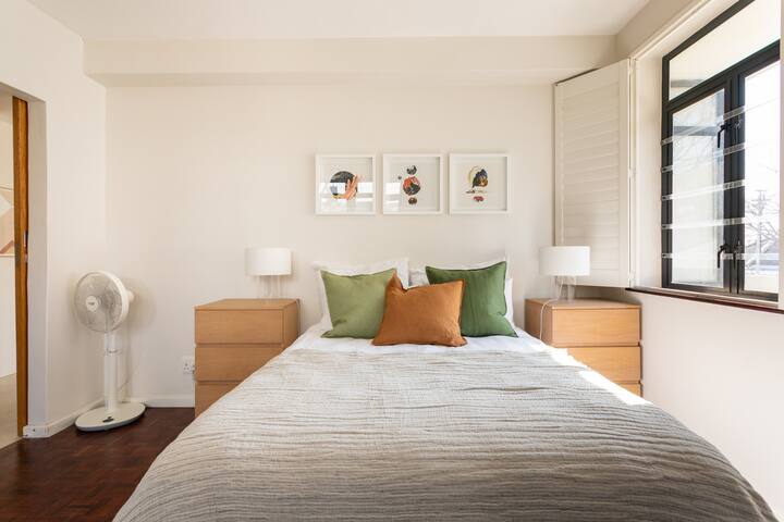 Walk to the Promenade from a Dreamy Home gallery image 2