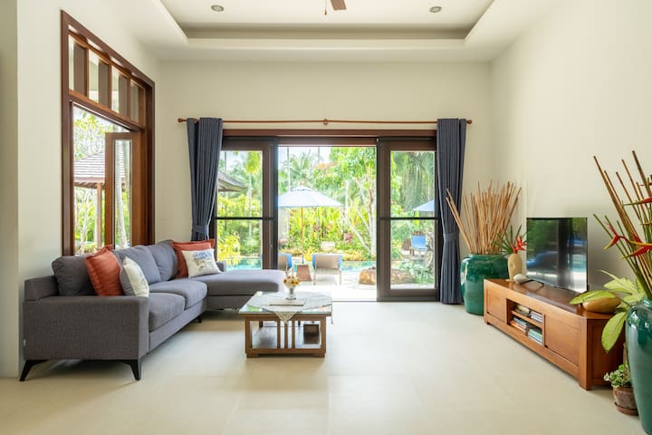 Baan Pinya Balinese Style Family Pool Villa