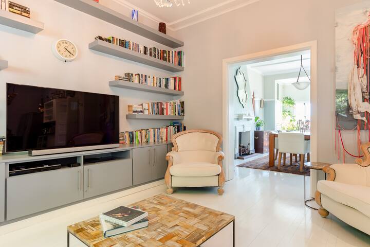 Contemporary Farmhouse with Garden and Pool gallery image 3