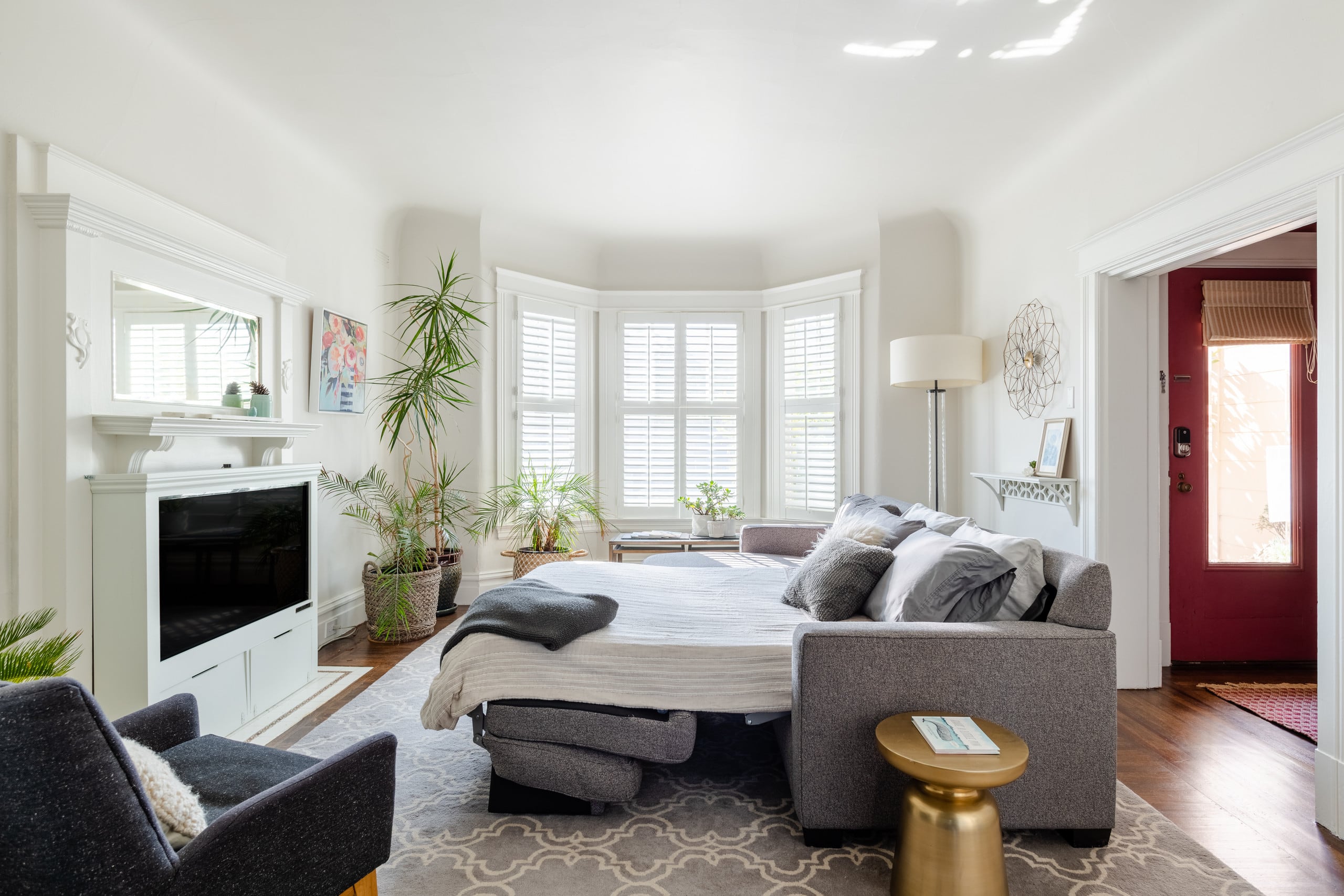 Condo in San Francisco · ★4.87 · 1 bedroom · 2 beds · 1 bath - Image 2