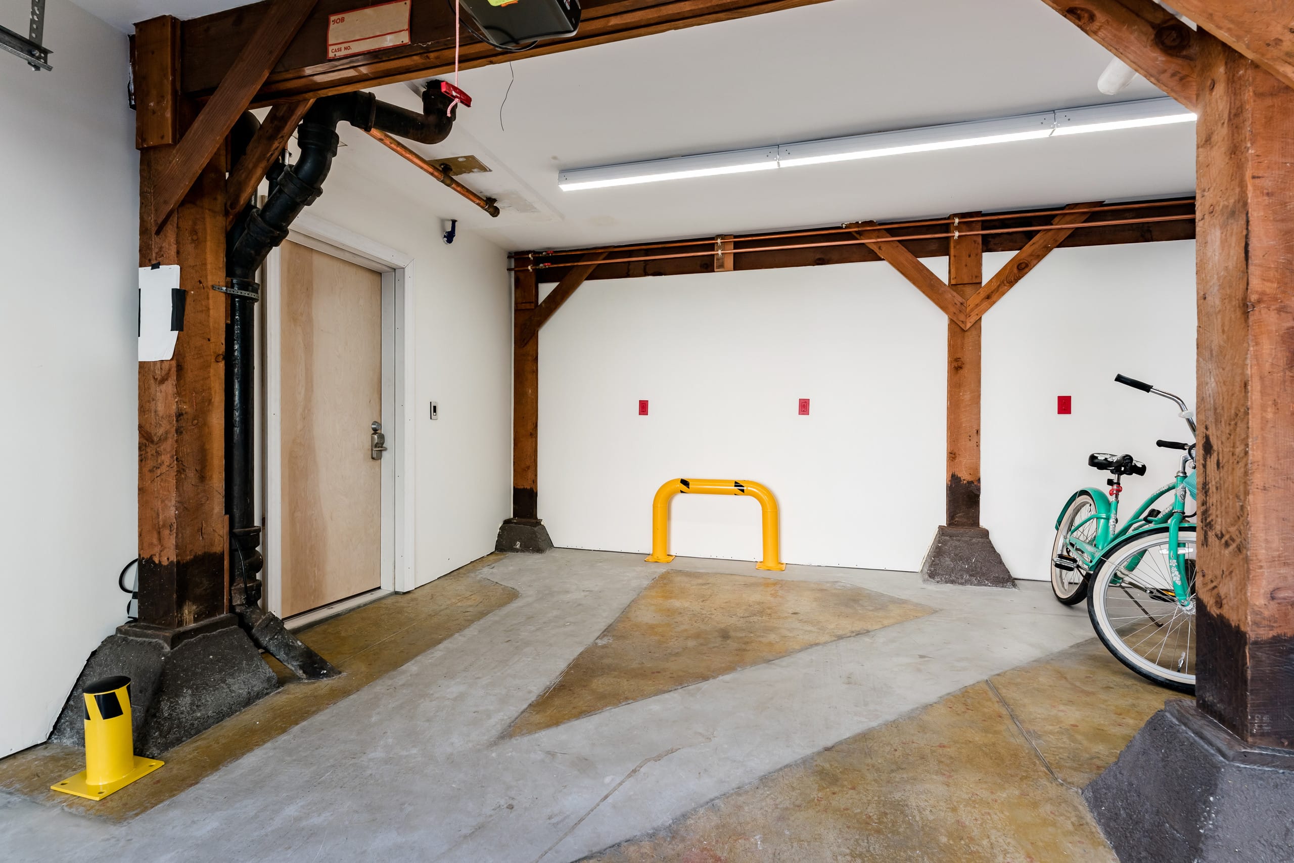 Home in San Francisco · ★4.99 · 3 bedrooms · 3 beds · 2 baths - Image 24