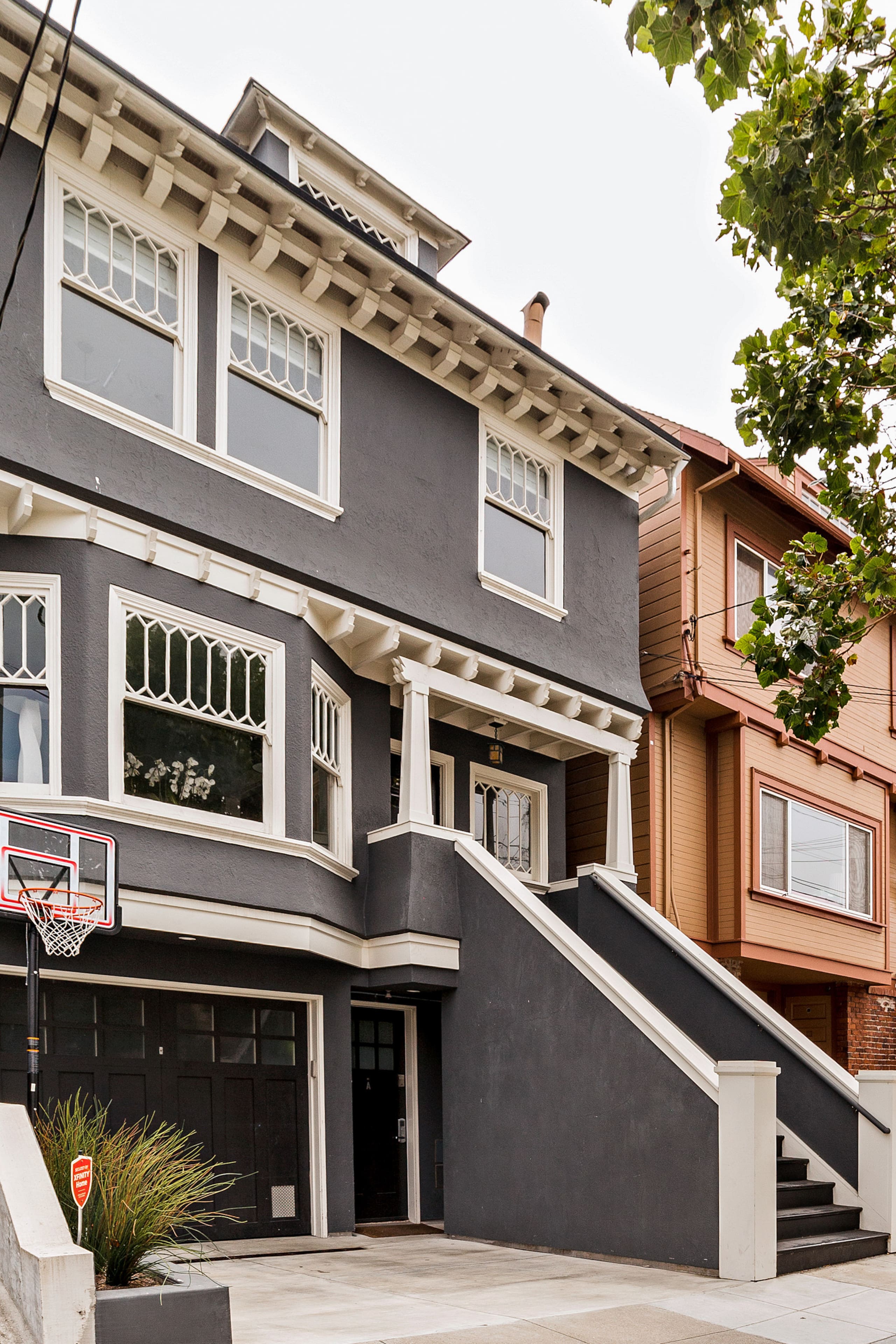 Home in San Francisco · ★5.0 · 4 bedrooms · 4 beds · 2.5 baths - Image 40