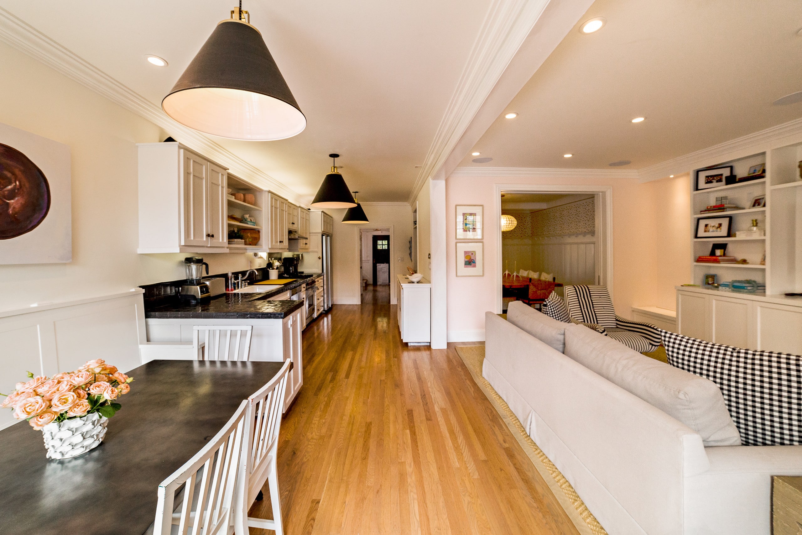 Home in San Francisco · ★5.0 · 4 bedrooms · 4 beds · 2.5 baths - Image 12