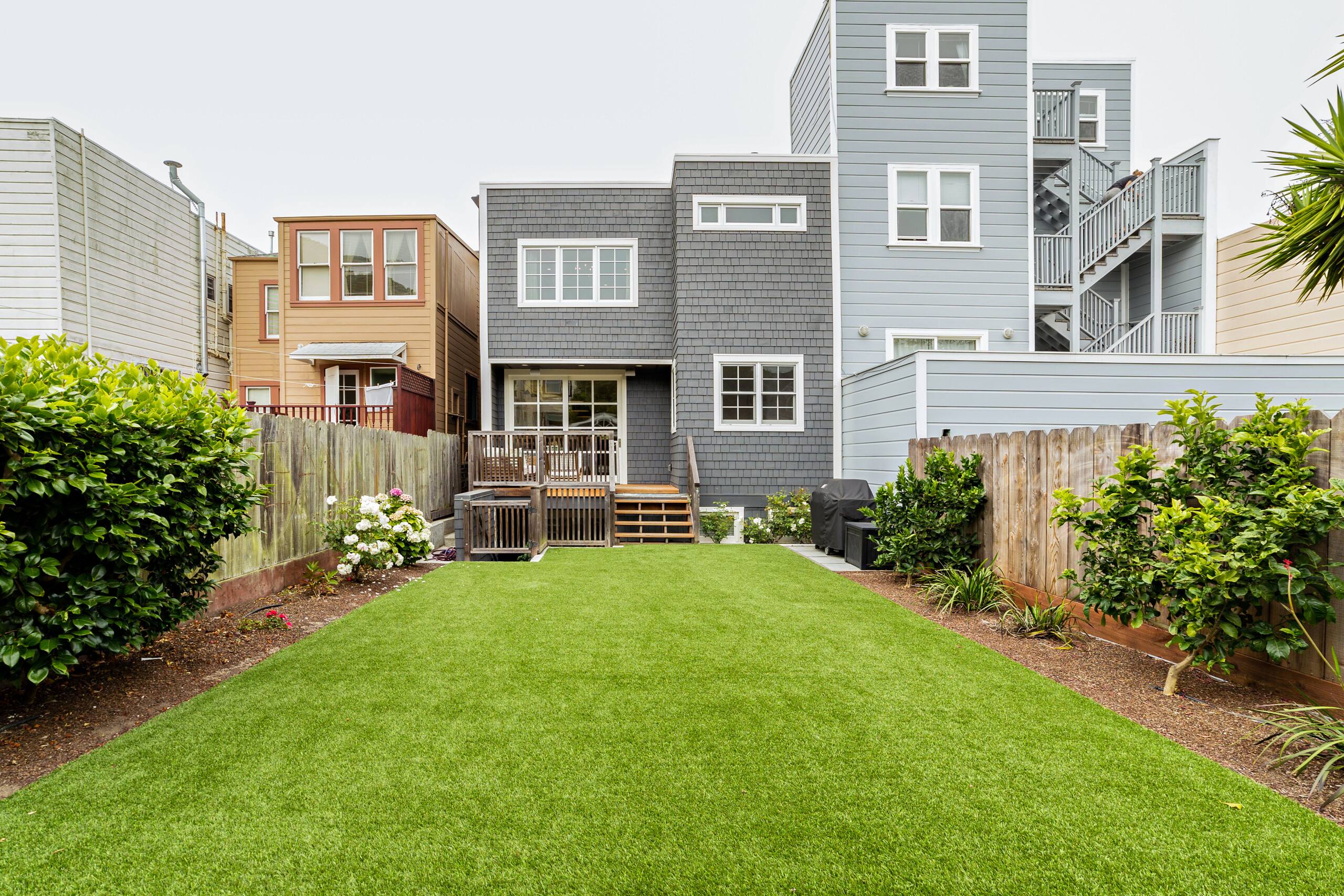 Home in San Francisco · ★5.0 · 4 bedrooms · 4 beds · 2.5 baths - Image 36