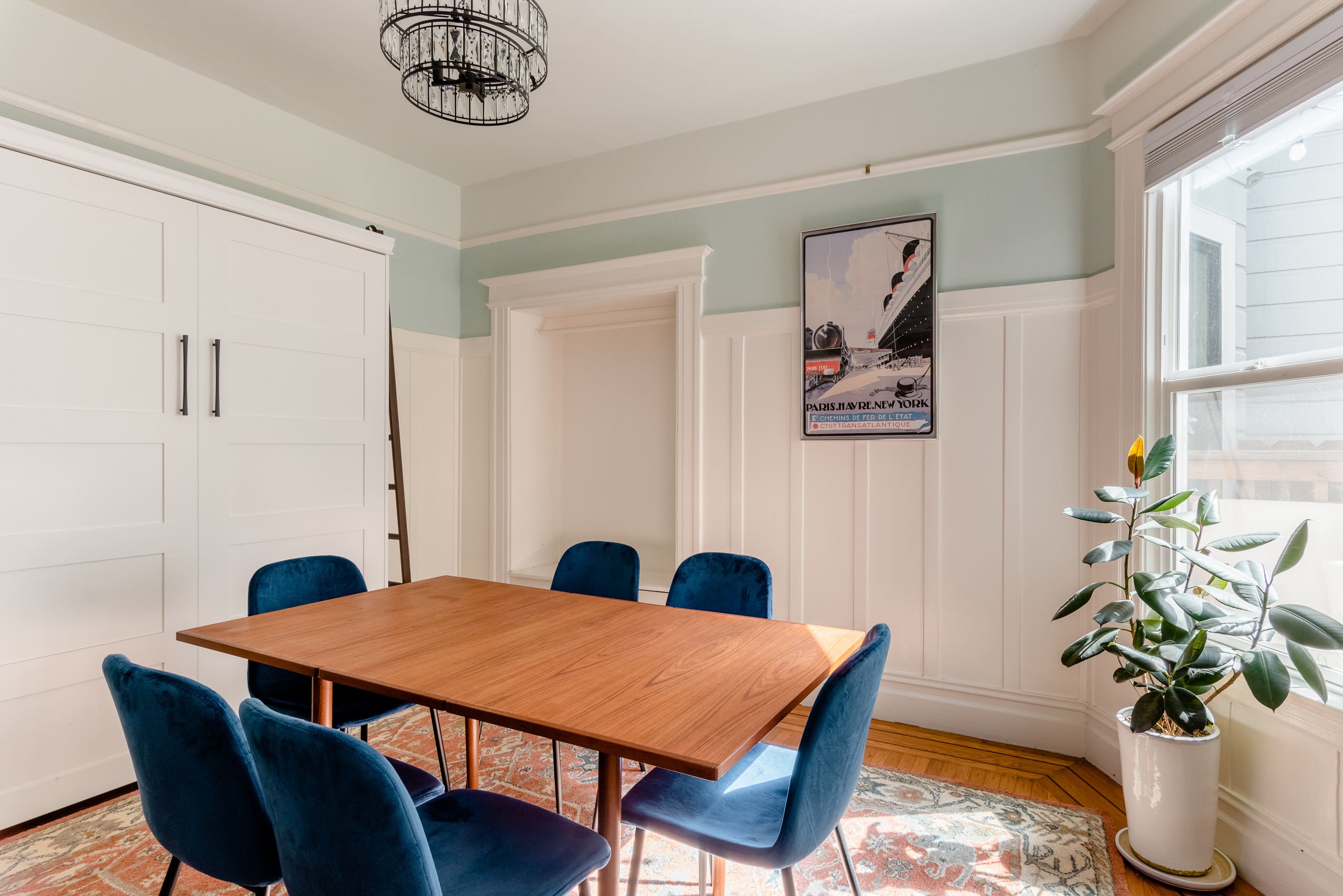 Home in San Francisco · ★4.98 · 2 bedrooms · 3 beds · 1.5 baths - Image 15