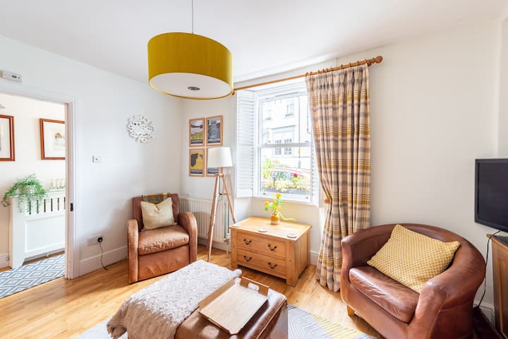 Puddleduck Cottage. Luxury Central Windermere Home - Windermere
