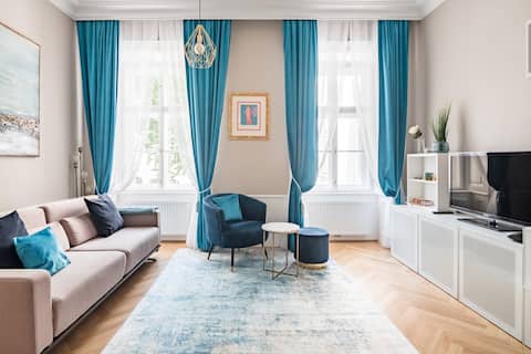 BLEU-Ruhiges, Centrally located apartment