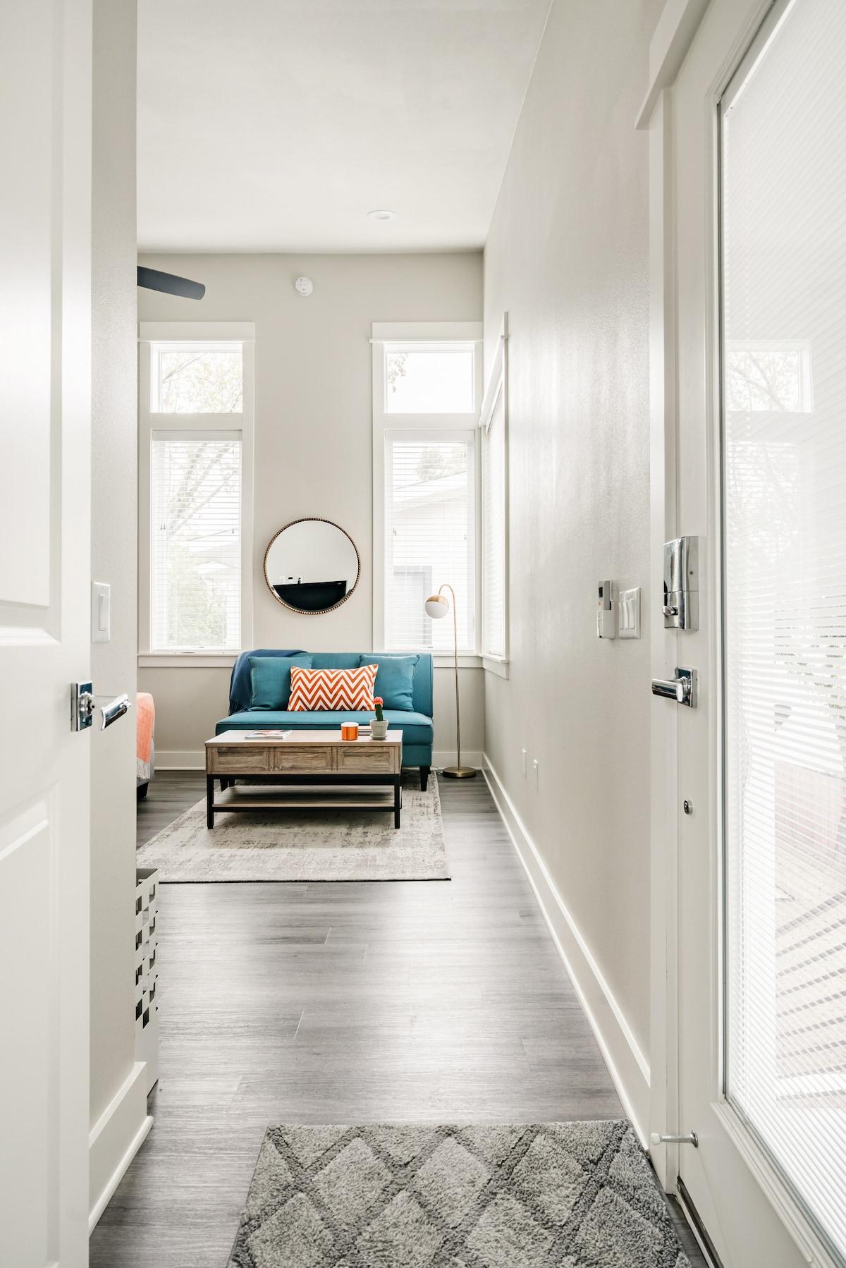 Charming Chestnut Carriage House in East Austin