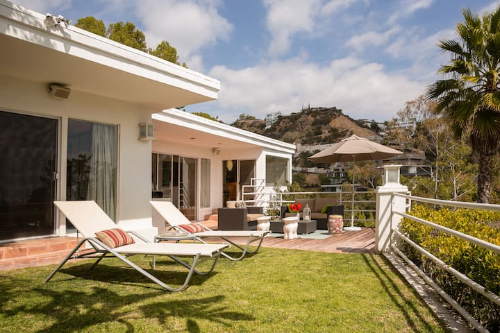 360-Degree LA Views from a Bird Streets Oasis