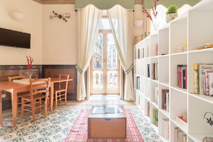 Prestigioso appartamento in edificio dei primi del ‘900 in pieno centro storico