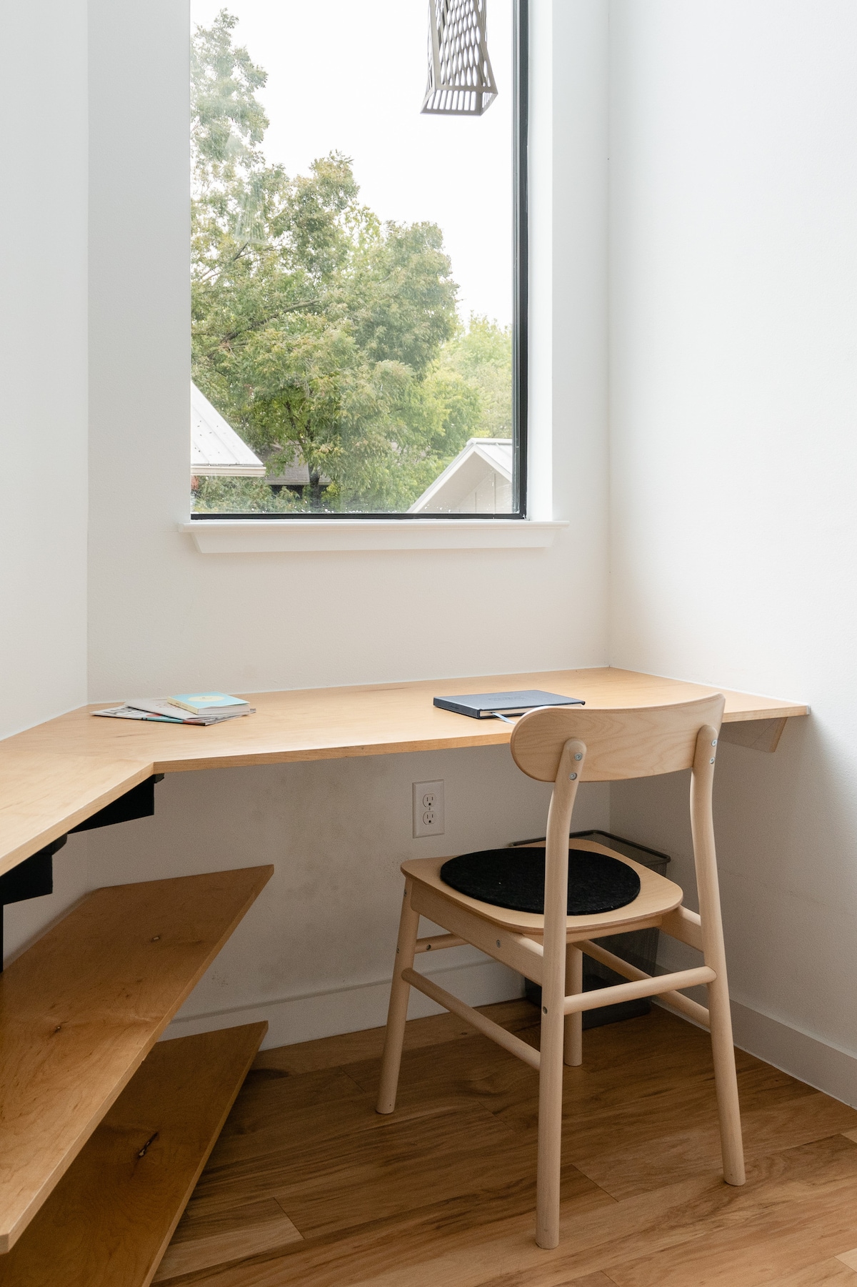 Modern East ATX Gem | Workspace + Walk everywhere