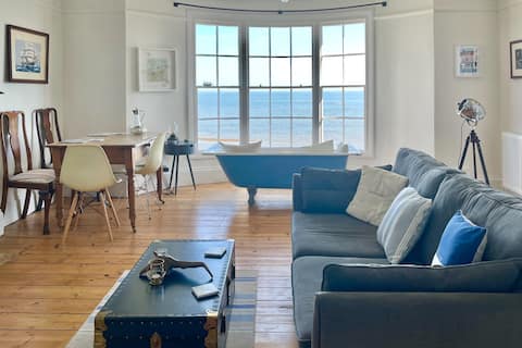 Top performing Airbnb: Herne Bay Retreat with Stunning Sea View in Herne Bay