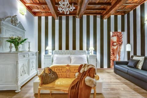 Trevi Fountain Luxury Home