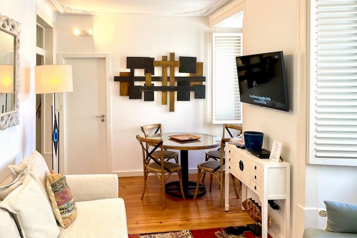 Bright and spacious apt on the city centre