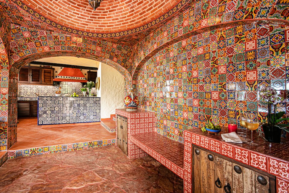 A historic villa above the Bay of Banderas, Puerto Vallarta, Jalisco, Mexico, photo 6 of 10