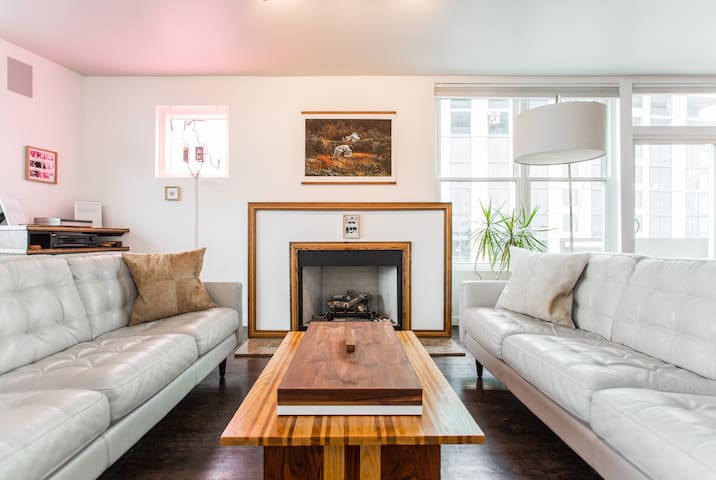 The Penthouse Gallery at OHC – No Cleaning Fee!