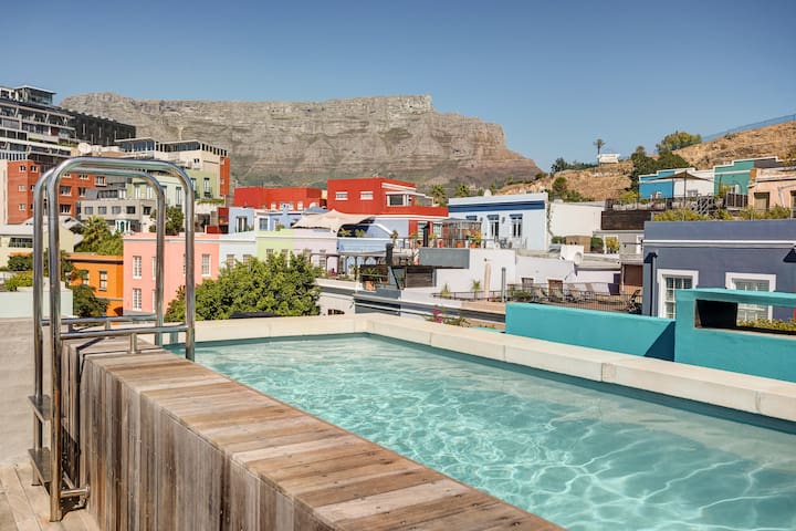 Rooftop Pool | Views | 24h power