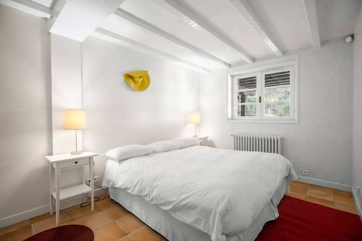 Dormitorio doble 2 en el nivel del jardín.