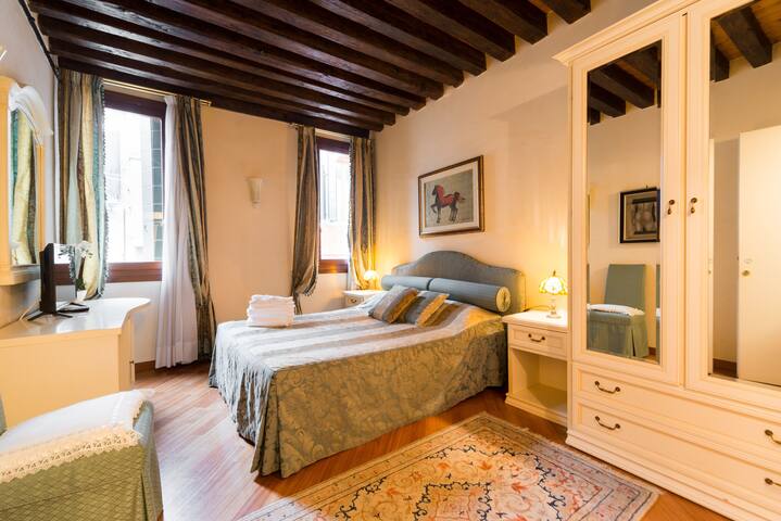 Art Palace, Biennale.