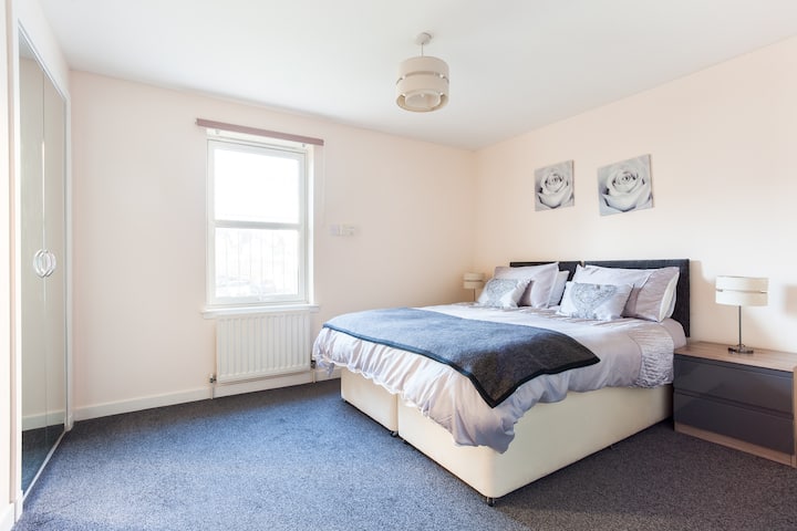 Aberdeen City Centre Executive 2 Bedroom Apartment Apartments For Rent In Aberdeen Scotland United Kingdom