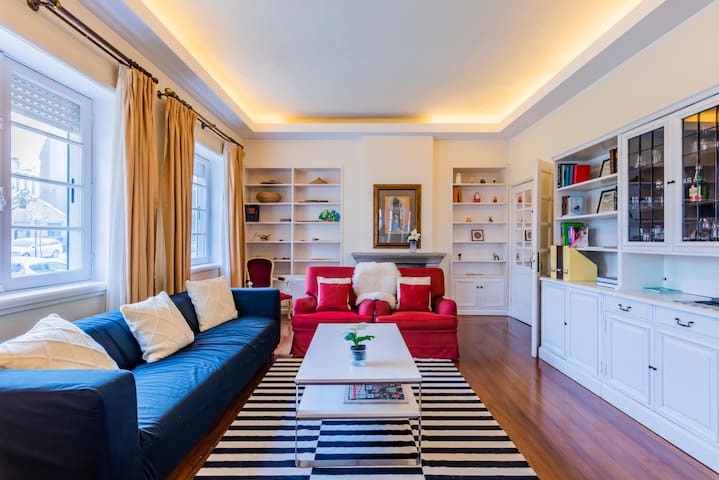 3-Storey House in the Heart of Foz do Douro