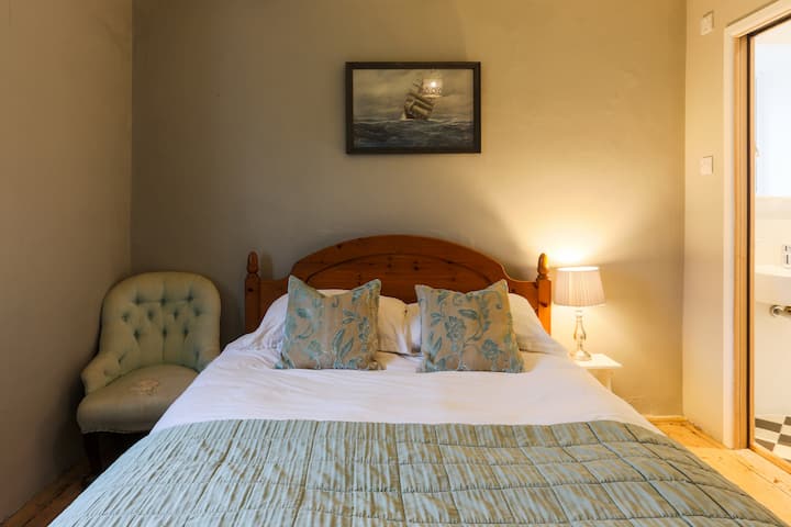 Schlafzimmer 4